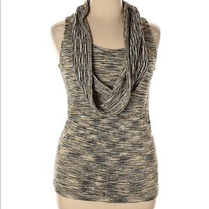 14-16 gold sleeveless Lane Bryant top